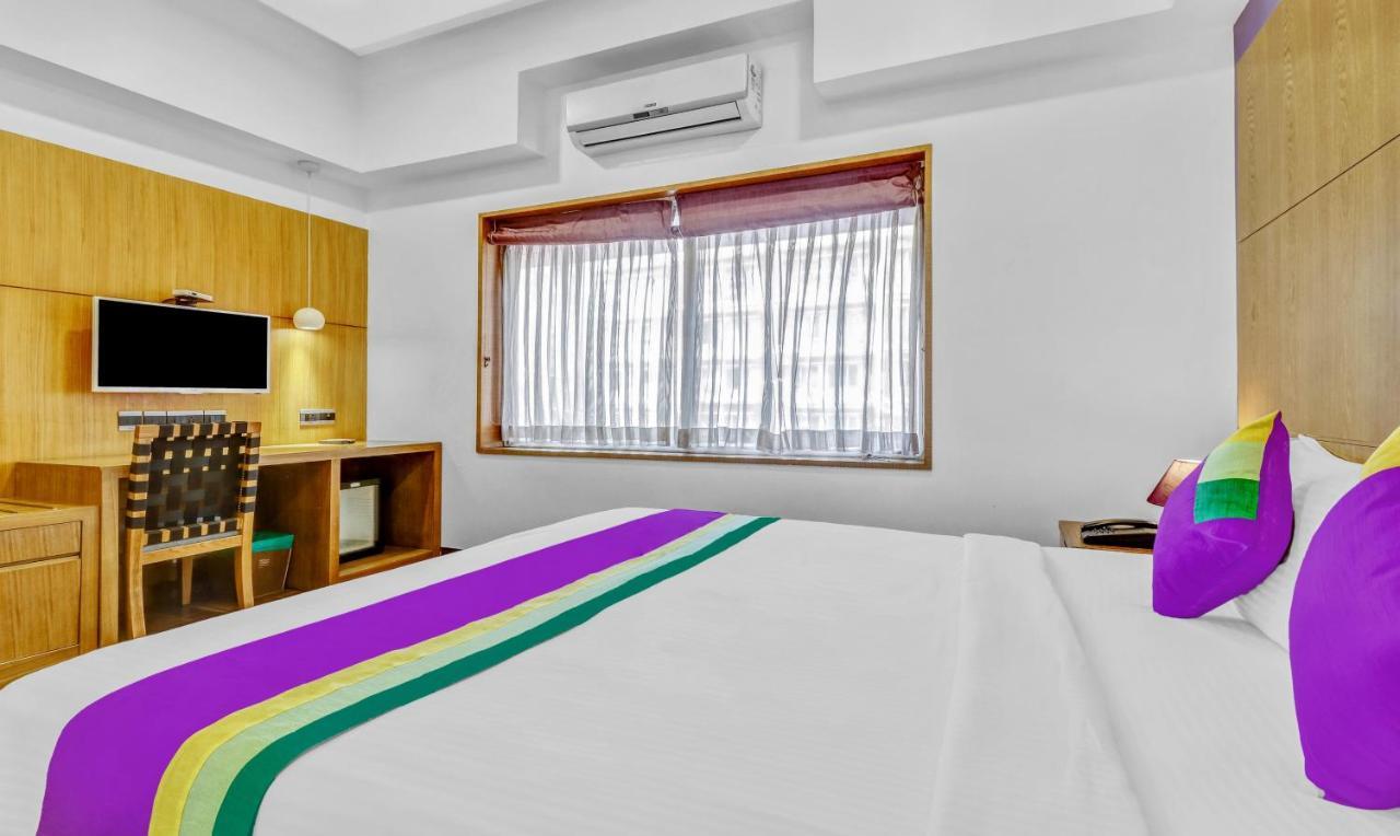 Medora Hotel Calicut Eksteriør billede