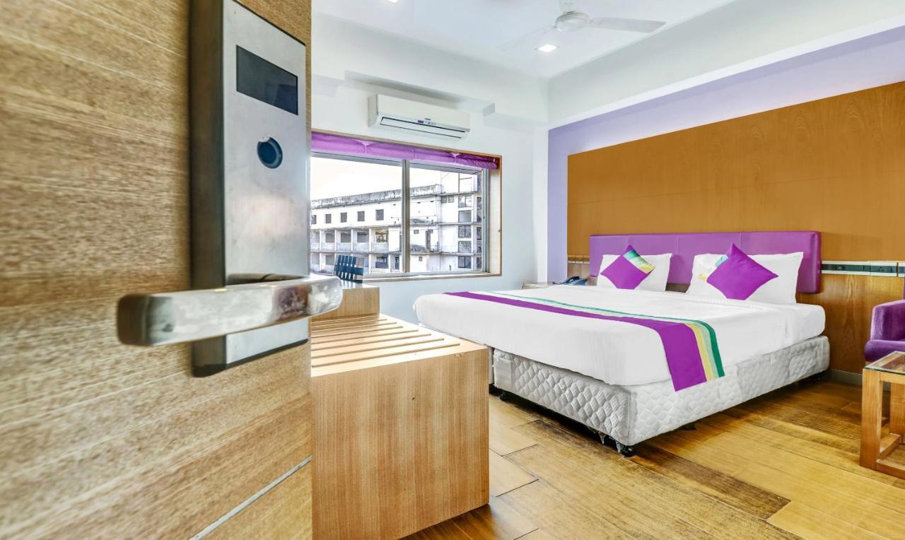 Medora Hotel Calicut Eksteriør billede