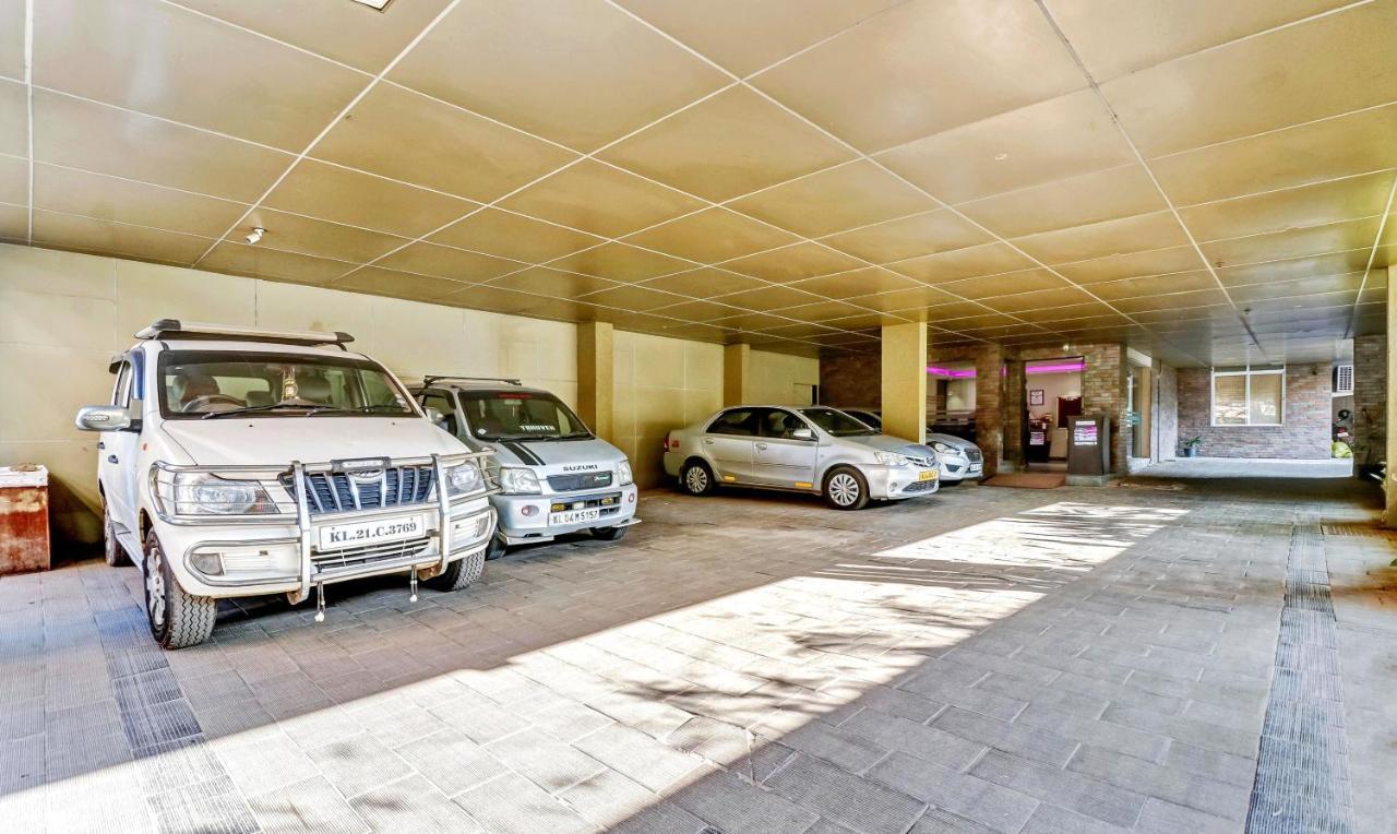 Medora Hotel Calicut Eksteriør billede