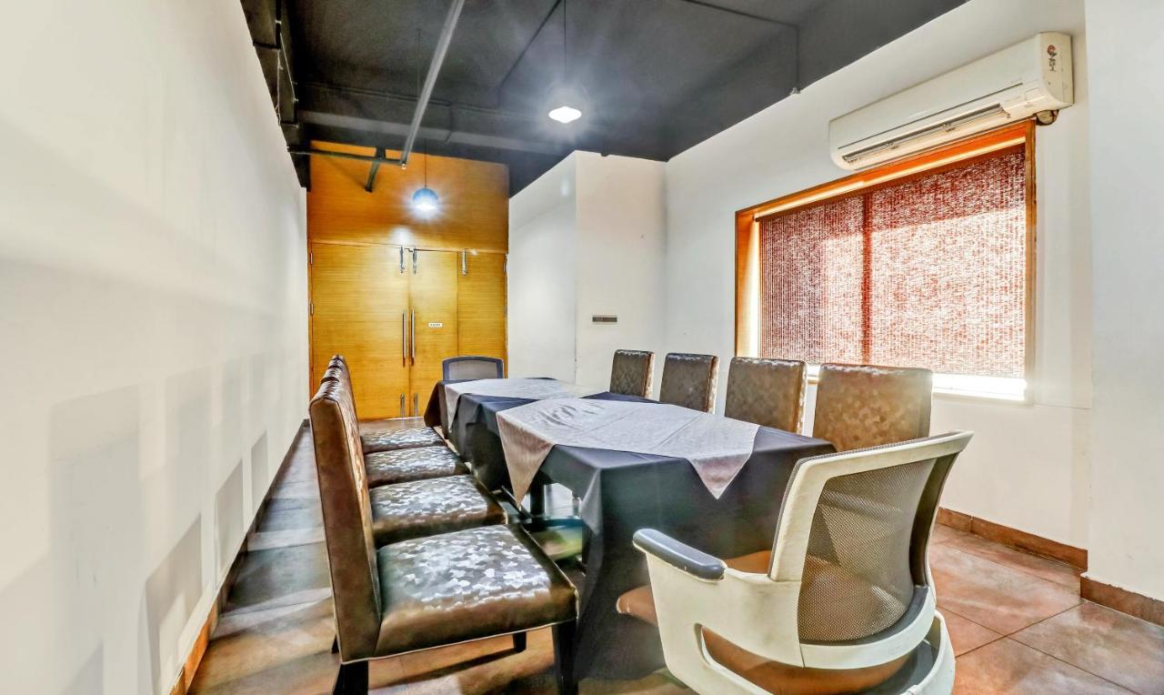 Medora Hotel Calicut Eksteriør billede